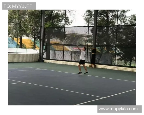 成都网球队团队协作引发热议球员间默契与竞争的微妙平衡探讨 成都网球队团队协作引发热议球员间默契与竞争的微妙平衡探讨