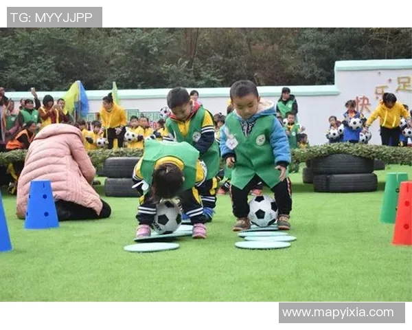 小孩与足球明星的奇妙互动教会了我们舞蹈与运动的完美结合